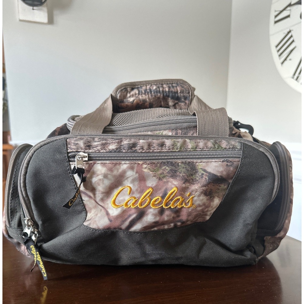Cabela's‎ Camo Small Duffle Bag Travel Gear Hunting Fishing Carry On Zip Pockets